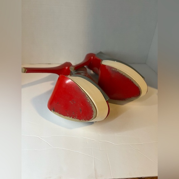 Christian Louboutin Tricolor patent Leather Lady peep toe Plataform sandals - Picture 7 of 12